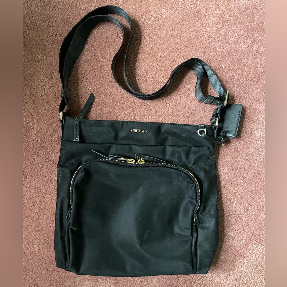 Tumi Voyageur Capri Crossbody Shoulder Bag Black Nylon 10’